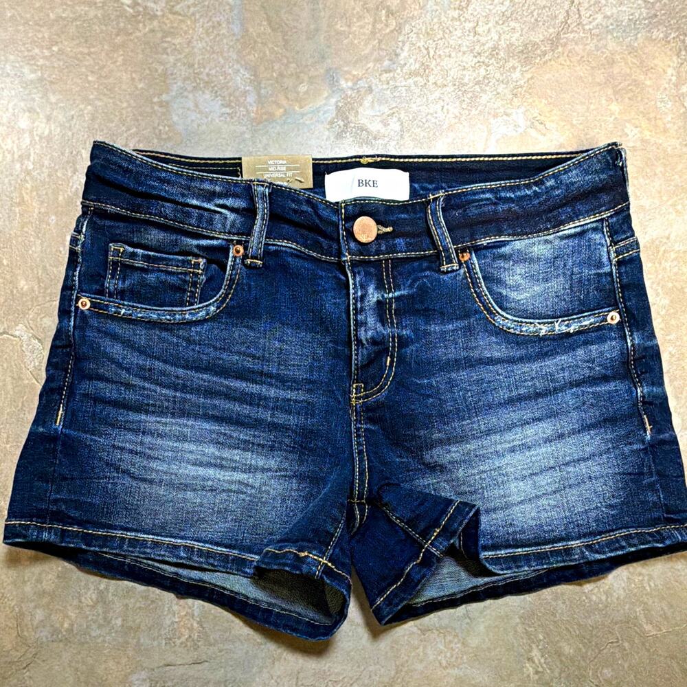 BKE Victoria Women’s Mid-Rise Regular Fit Dark Wash Blue Denim Shorts 26